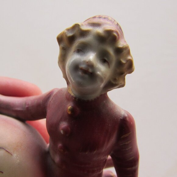 Vintage Boy and Egg Sleigh Small Ceramic Pot - Picture 1 of 5